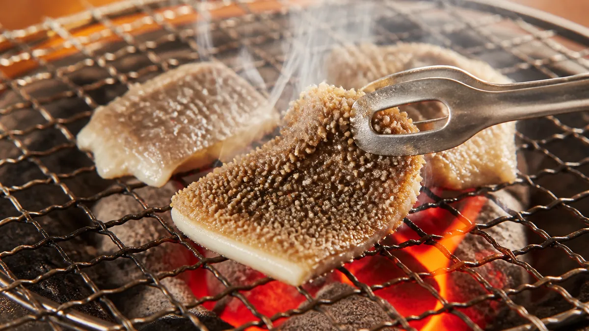 センマイの焼き方は「片面30秒」が正解【強火で短時間】の解説画像