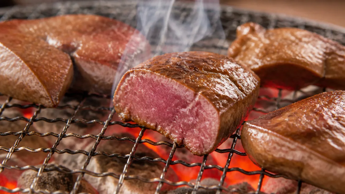 レバーの焼き加減に「レア」という選択肢はない理由の解説画像