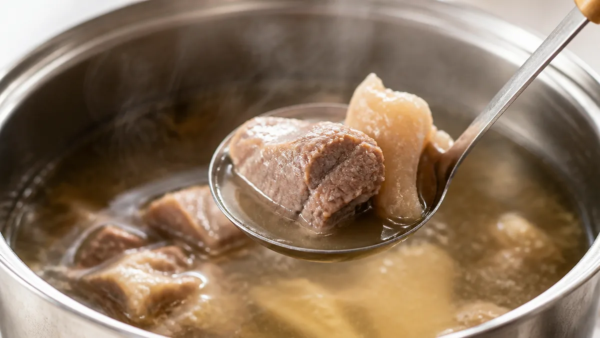 テールスープが付く理由と、家で作るときの下ゆでの解説画像
