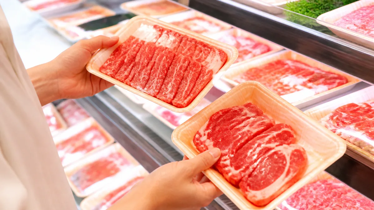 焼肉用の肉をスーパーで選ぶとき、最初に見るのは部位名ではないの解説画像