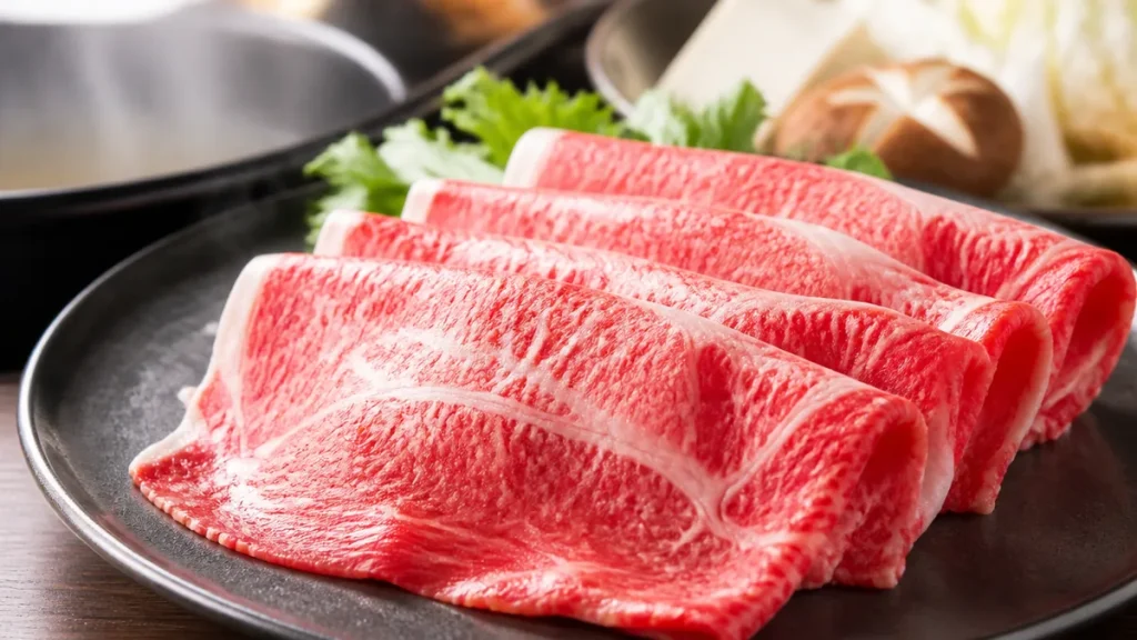すき焼きの肉は肩ロースが本命｜4部位を脂質37.4gと食感で選び分ける完全ガイドのアイキャッチ画像